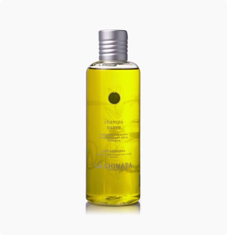 champu-suave-elaborado-con-aceite-de-oliva-virgen-extra-ecologico-la-chinata-750x776